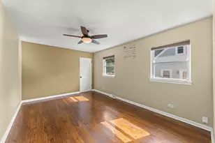 794 S Fairfield Ave, Elmhurst, IL 60126 - Photo 10