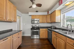 794 S Fairfield Ave, Elmhurst, IL 60126 - Photo 8