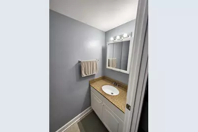 4 Parkside Court #3, Vernon Hills, IL 60061 - Photo 14