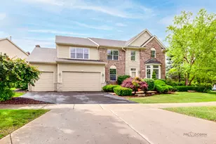 312 Camargo Ct, Vernon Hills, IL 60061 - Photo 2