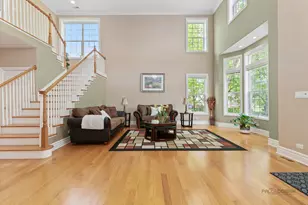 312 Camargo Ct, Vernon Hills, IL 60061 - Photo 8