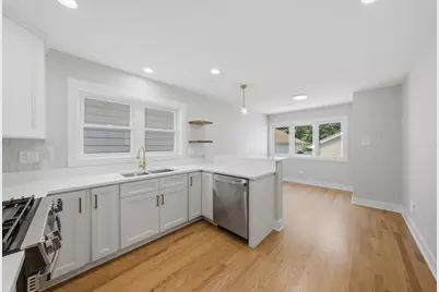 5750 S Oak Park Avenue, Chicago, IL 60638 - Photo 6