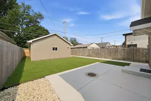 5750 S Oak Park Ave, Chicago, IL 60638 - Photo 32
