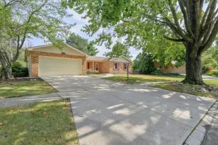 2118 Bristol Rd, Champaign, IL 61821 - Photo 2