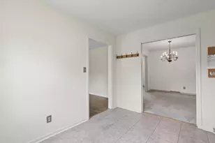 2118 Bristol Rd, Champaign, IL 61821 - Photo 14