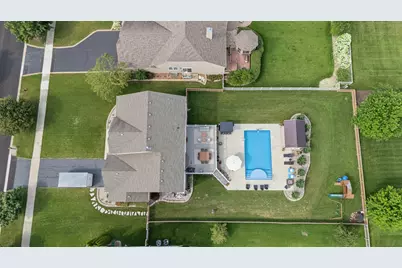 711 Jorstad Drive, North Aurora, IL 60542 - Photo 32