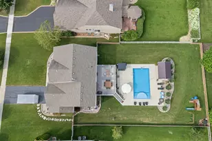 711 Jorstad Dr, North Aurora, IL 60542 - Photo 32
