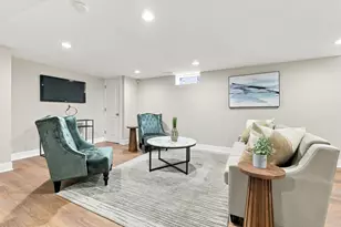 10933 S Eggleston Ave, Chicago, IL 60628 - Photo 20