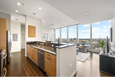 500 W Superior Street #1902, Chicago, IL 60654 - Photo 8
