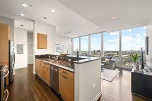500 W Superior St, Chicago, IL 60654 - Photo 8
