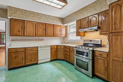 5228 N Ludlam Avenue, Chicago, IL 60630 - Photo 8