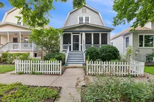 5228 N Ludlam Ave, Chicago, IL 60630 - Photo 1