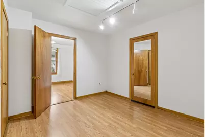 5228 N Ludlam Avenue, Chicago, IL 60630 - Photo 16