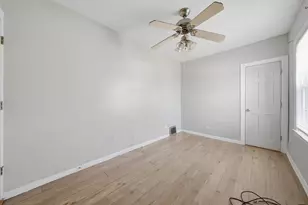 9516 S Yale Ave, Chicago, IL 60628 - Photo 32