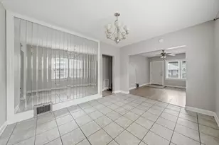 9516 S Yale Ave, Chicago, IL 60628 - Photo 8