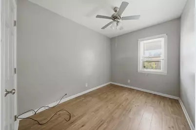 9516 S Yale Avenue, Chicago, IL 60628 - Photo 26