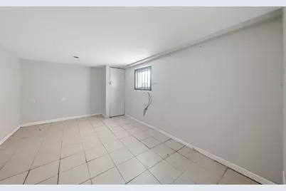 9516 S Yale Avenue, Chicago, IL 60628 - Photo 40