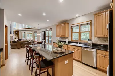 376 Amy Court, Glen Ellyn, IL 60137 - Photo 14