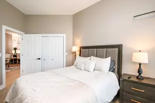 340 W Superior St, Chicago, IL 60654 - Photo 24