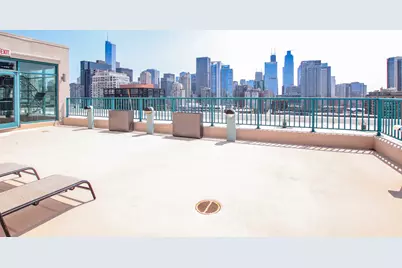 340 W Superior Street #1604, Chicago, IL 60654 - Photo 32
