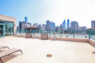 340 W Superior St, Chicago, IL 60654 - Photo 32