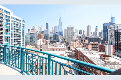 340 W Superior Street #1604, Chicago, IL 60654 - Photo 2