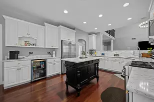26105 Whispering Woods Cir, Plainfield, IL 60585 - Photo 12