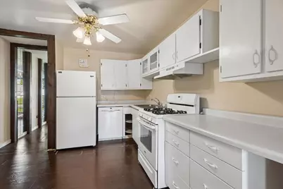 419 E Fullerton Avenue, Glendale Heights, IL 60139 - Photo 6