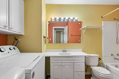 419 E Fullerton Avenue, Glendale Heights, IL 60139 - Photo 14