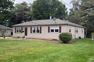 31 S Van Nortwick Ave, Batavia, IL 60510 - Photo 2