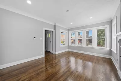 6136 S Richmond Street, Chicago, IL 60629 - Photo 2