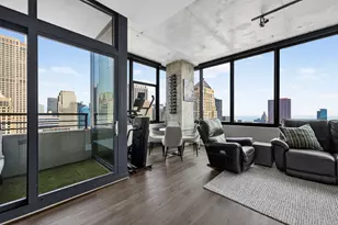 235 W Van Buren St, Chicago, IL 60607 - Photo 18