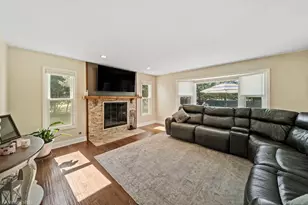 6N066 Chambellan Ln, Wayne, IL 60184 - Photo 20