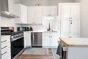 471 N Armour St, Chicago, IL 60642 - Photo 6
