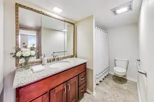 110 W Butterfield Rd, Elmhurst, IL 60126 - Photo 8