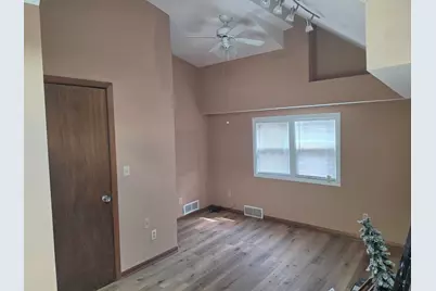 115 Fairview Avenue, Rockford, IL 61108 - Photo 10