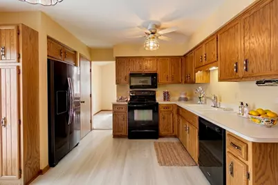 19255 Bernadine Street, Lansing, IL 60438 - Photo 10