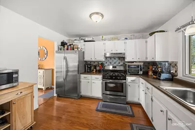 954 Grant Street, Bartlett, IL 60103 - Photo 6