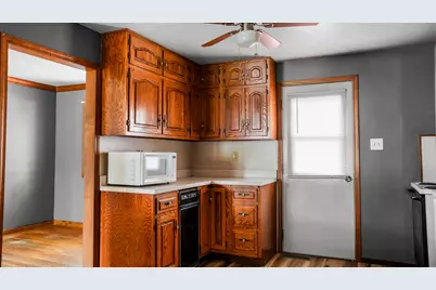 1009 Holiday Drive, Champaign, IL 61821 - Photo 10