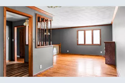 1009 Holiday Drive, Champaign, IL 61821 - Photo 8