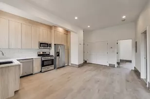 2023 N Drake Ave, Chicago, IL 60647 - Photo 4