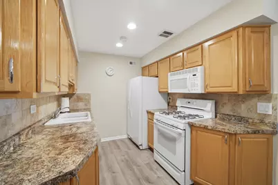 1531 N Windsor Drive #309, Arlington Heights, IL 60004 - Photo 8