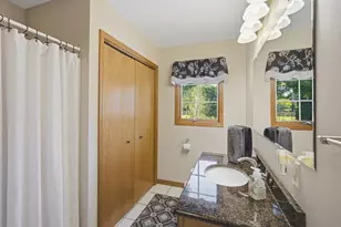 701 Edwards Ave, Lasalle, IL 61301 - Photo 10