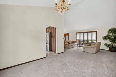 1105 N Itasca Road, Addison, IL 60101 - Photo 8