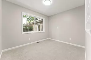 1307 S Western Ave, Champaign, IL 61821 - Photo 24