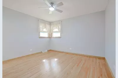 475 Courtesy Lane, Des Plaines, IL 60018 - Photo 16