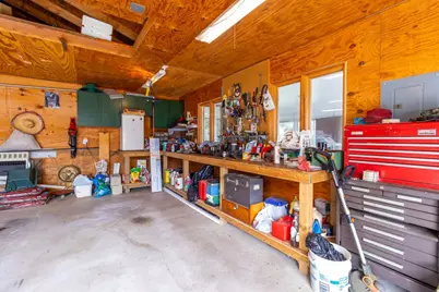 210 E Greenview Avenue, Machesney Park, IL 61115 - Photo 18