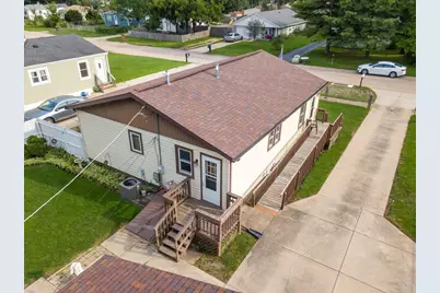 210 E Greenview Avenue, Machesney Park, IL 61115 - Photo 4