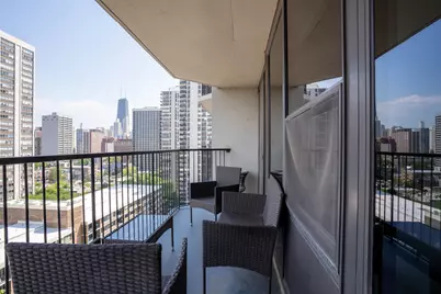 1560 N Sandburg Terrace #1506, Chicago, IL 60610 - Photo 22