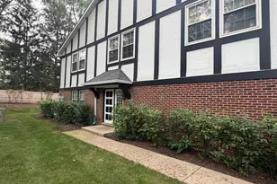 148 W Golf Rd, Libertyville, IL 60048 - Photo 1